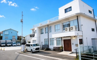本社外観